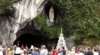 Lourdes: il tumore al fegato scompare