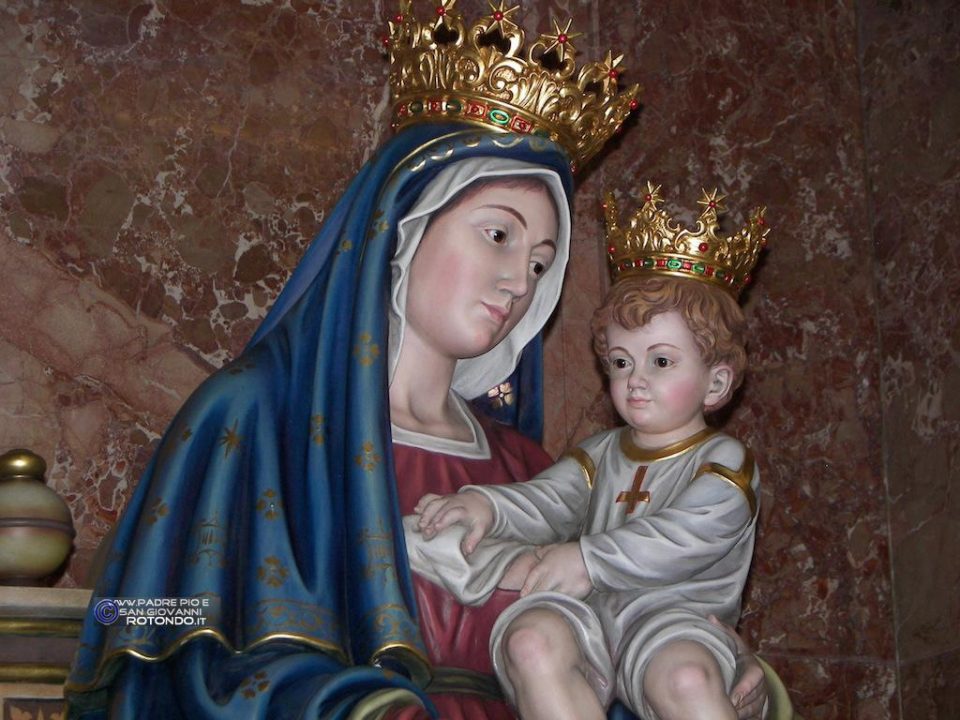 Preĝu la naŭon al la Madonna delle Grazie kaj petu specialan helpon