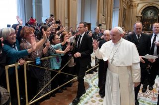 Papa Francesco: gli evangelizzatori come gli Angeli portano buone notizie