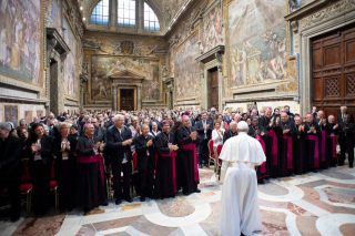 Papa Francesco: la Chiesa deve riconoscere i doni dei cattolici più anziani