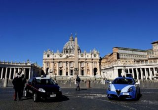 Il Vaticano estende le misure di blocco al lunedì di Pasqua