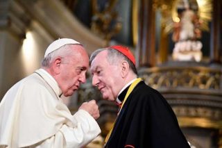 Analisi: le finanze vaticane e la crisi di credibilità del cardinale Parolin