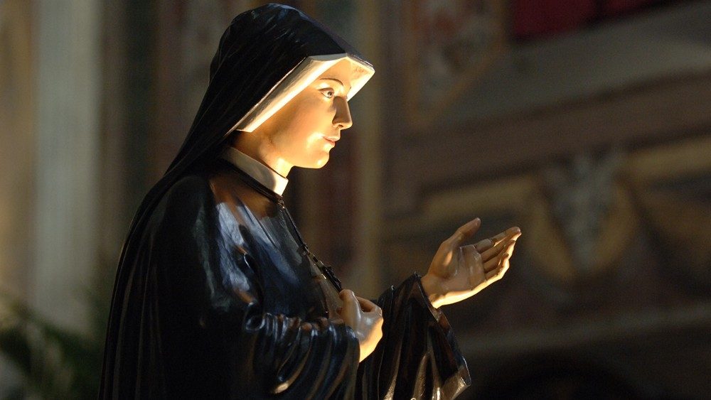 Santa Faustina ti dice come pregare davanti al Crocifisso: dal suo diario