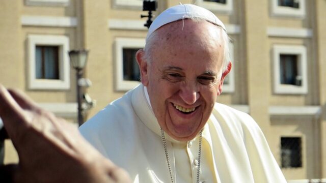 Papa Francesco, parla della guerra “E’ una sconfitta per tutti”(Preghiera per la pace video)