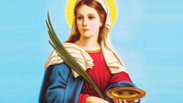 Preghiera e storia di  Santa Lucia la martire che porta doni ai bimbi